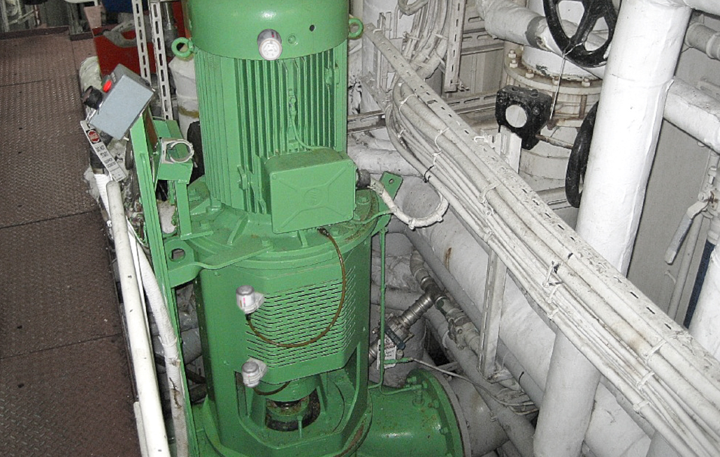 The pumps of a cruise ship are equipped with automatic lubricadores simalube à 60ml lubricant content.